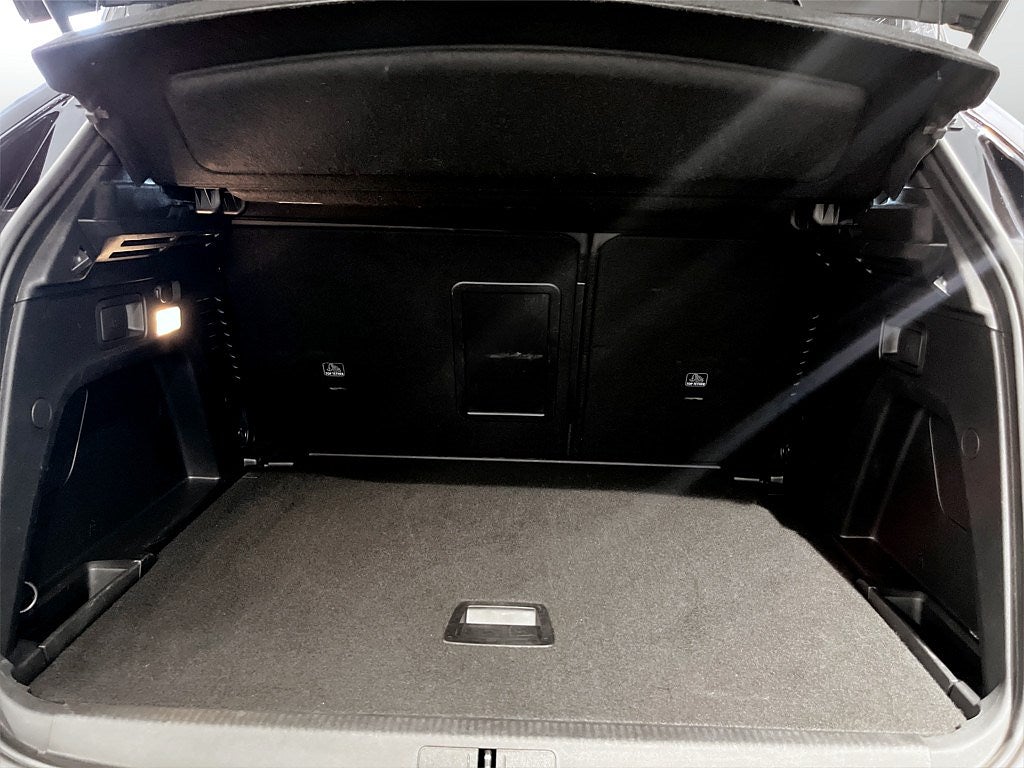 Bild på Peugeot 3008 GT 1.2 PT 130hk Aut - B-KAMERA, CARPLAY