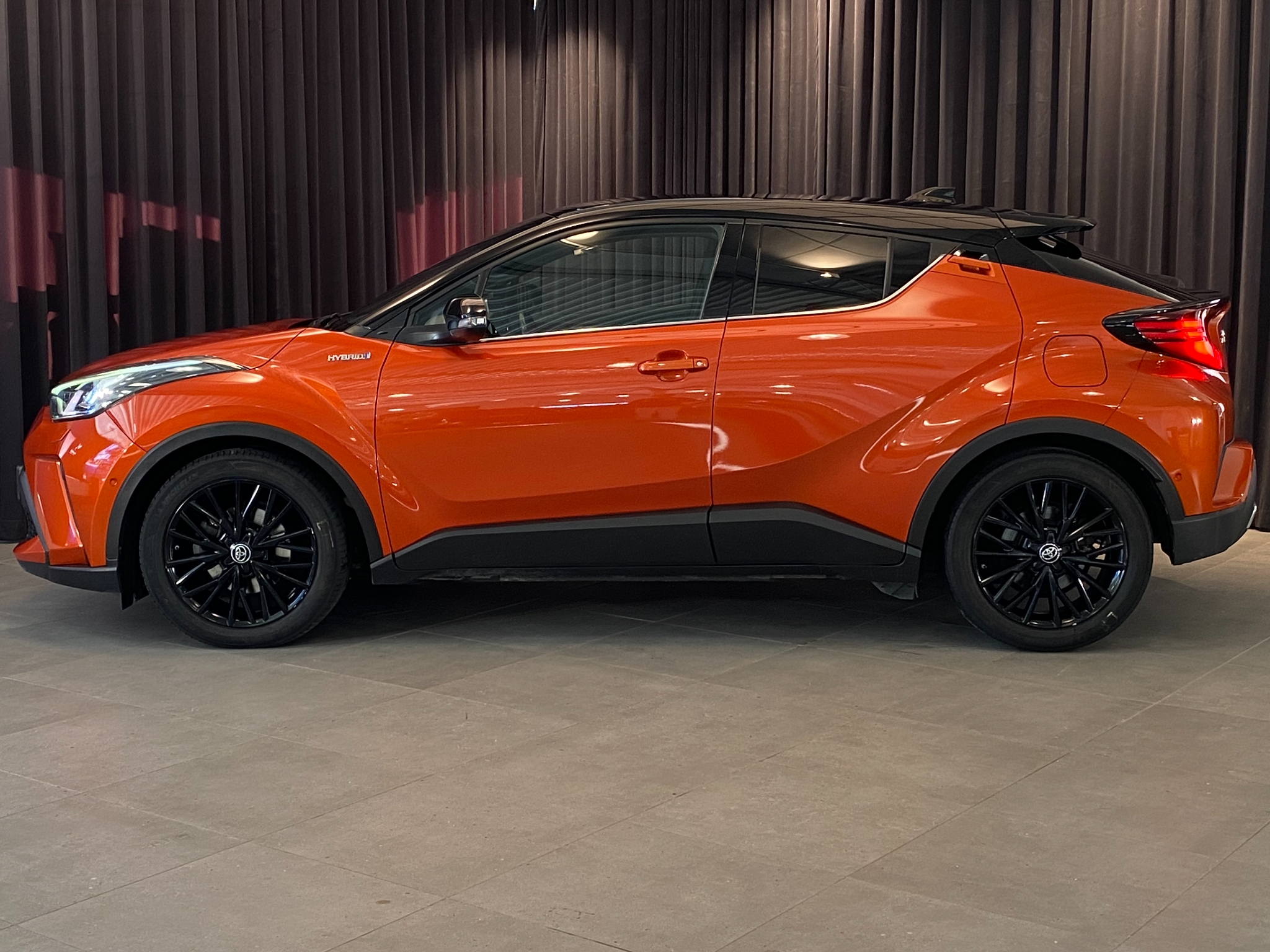 Toyota C-HR Hybrid CVT Launch Edition 2020, bild 3/10