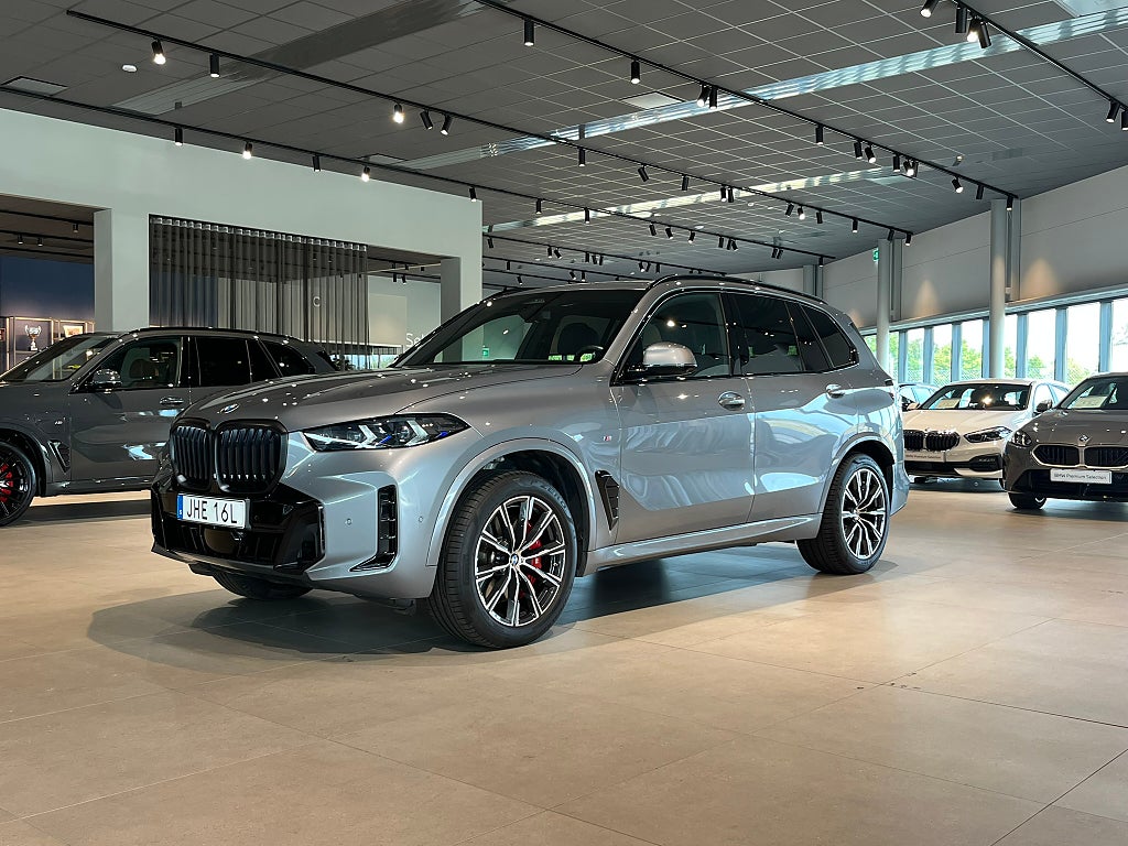 BMW X5 xDrive30d M Sport Pro Soft Close Iconic Glow Dragkrok