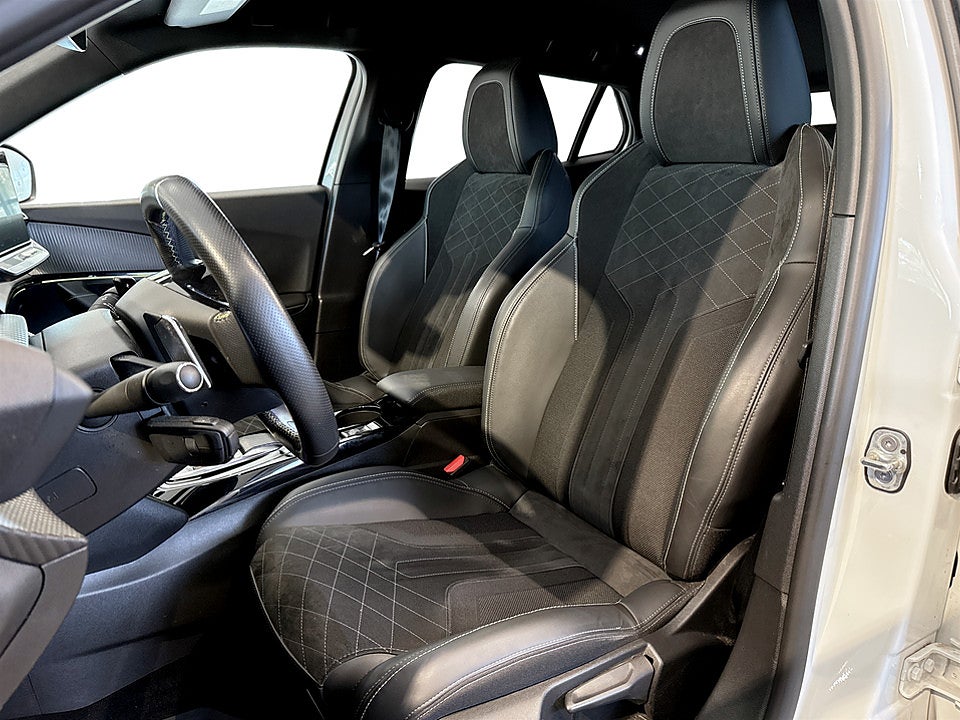 Bild på Peugeot 2008 GT Pack 1.2 PT 130hk Aut B-KAMERA NAVI