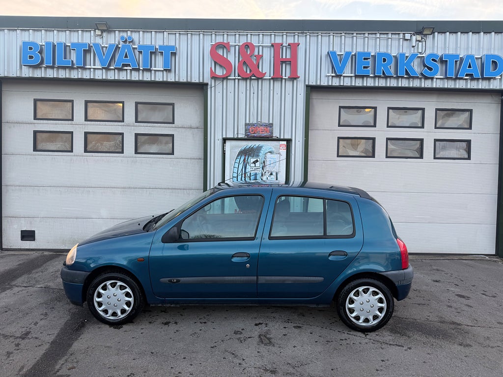 Renault Clio 5-dörrars Halvkombi 1.2,Ny besiktad 