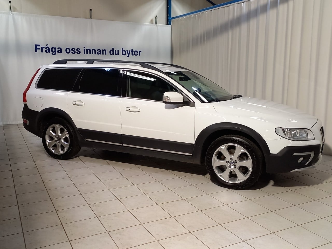 Volvo XC70 D4 AWD CLASSIC SUMMUM 2016, bild 2/10