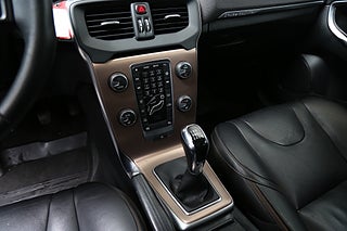 Halvkombi Volvo V40 Cross Country 16 av 26