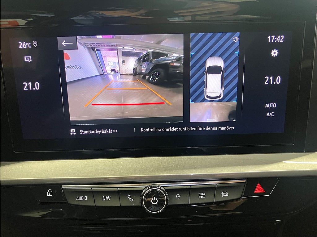 Bild på Opel Mokka-e Ultimate 50kWh 136hk Aut - B-KAMERA, CARPLAY, RATTVÄRME