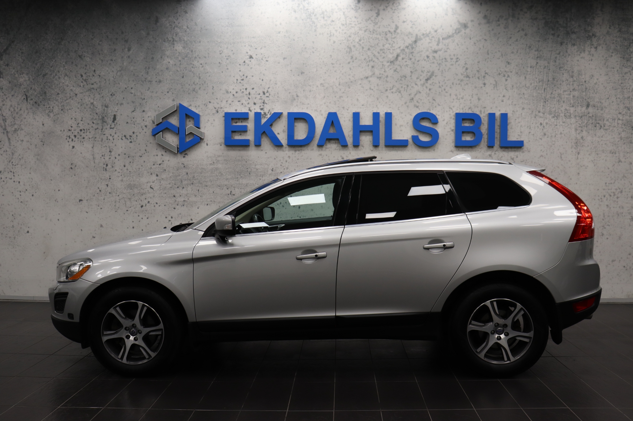 Volvo XC60 D5 2013, bild 2/56