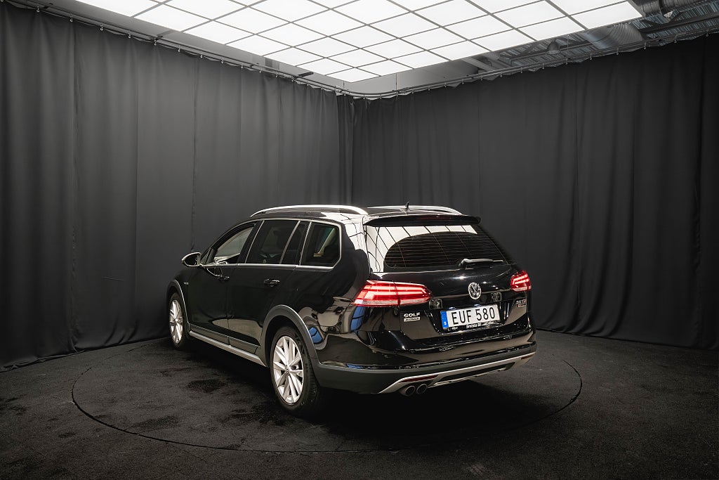 Volkswagen Golf Alltrack TDI 4Motion PLUS D-VÄRMARE DRAG KAMERA CARPLAY 184