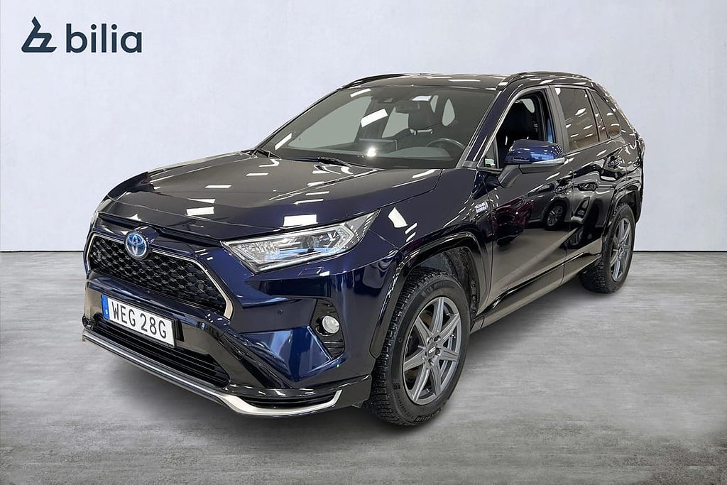 Toyota RAV4 2,5 Laddhybrid Launch Edition / JBL / Drag