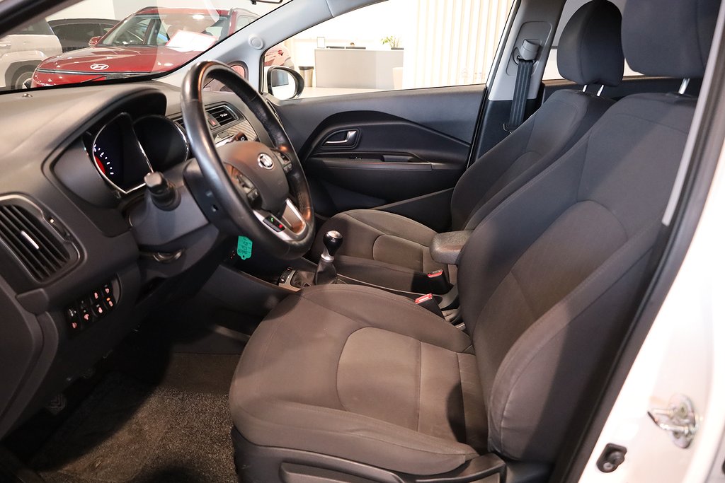 Kia Rio 1,2 84hk Special Edition Navi Backkamera Bluetooh 2016