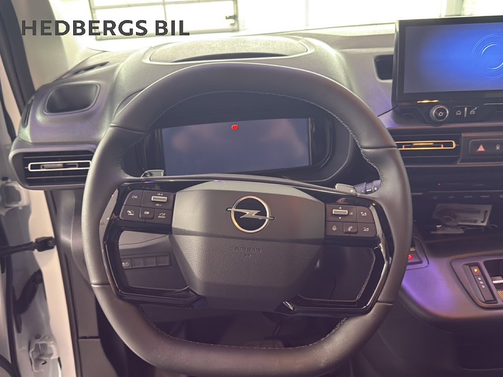 Opel Combo ELITE L2 50 kWh (4057:- Ex moms/mån ) thumbnail