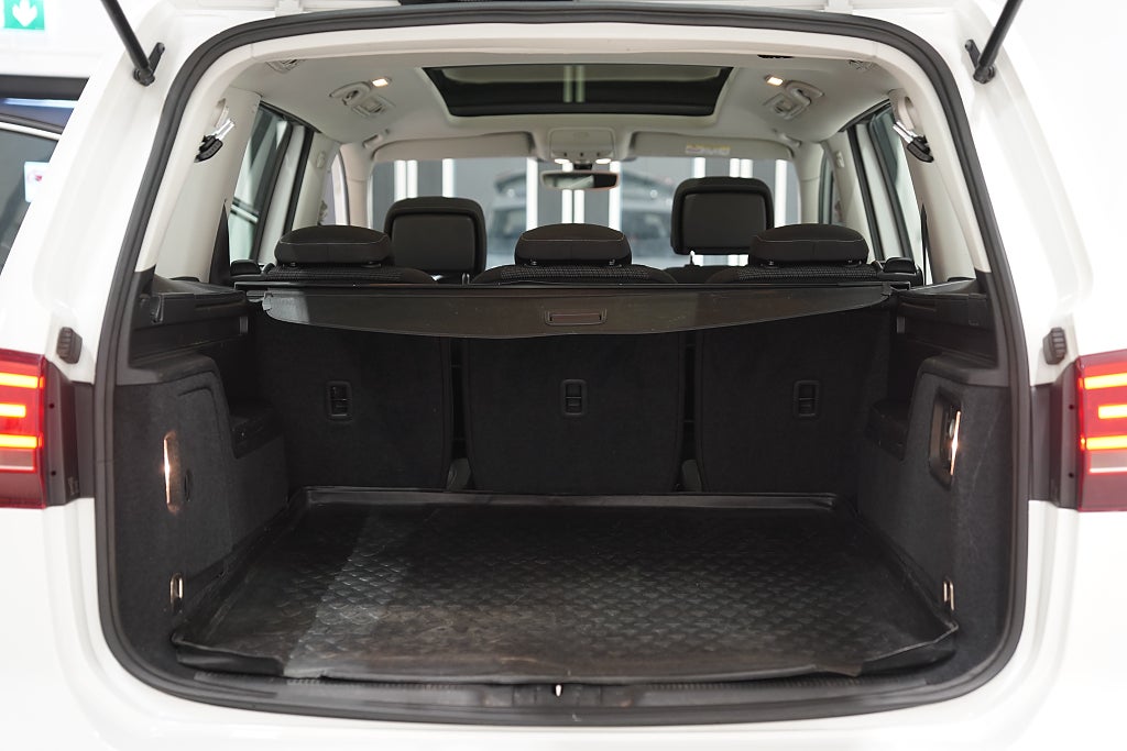 Volkswagen Sharan 2.0 TDI 4Motion150hk Base 7-sits Pano D-värm Drag B-kam