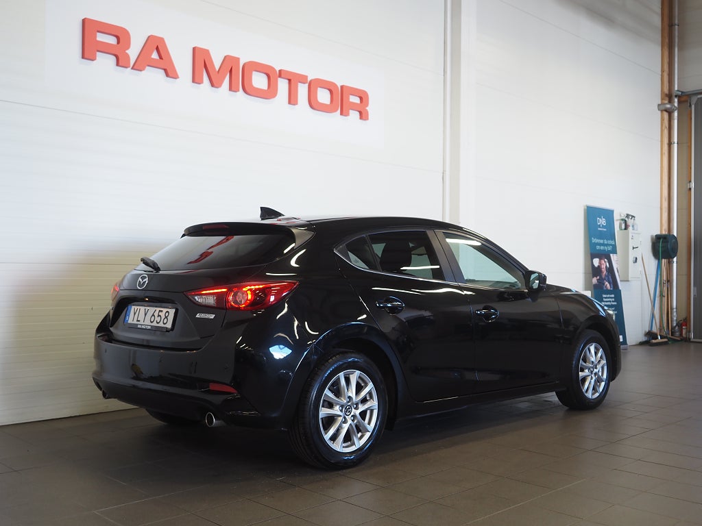 Mazda 3 Sport 2.0 SKYACTIV-G 120hk Vision Motorvärmare Navi 2018