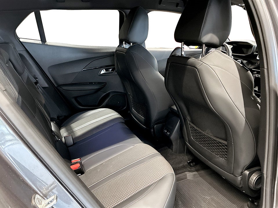 Bild på Peugeot 2008 GT 1.2 PT 130hk Aut B-KAMERA CARPLAY