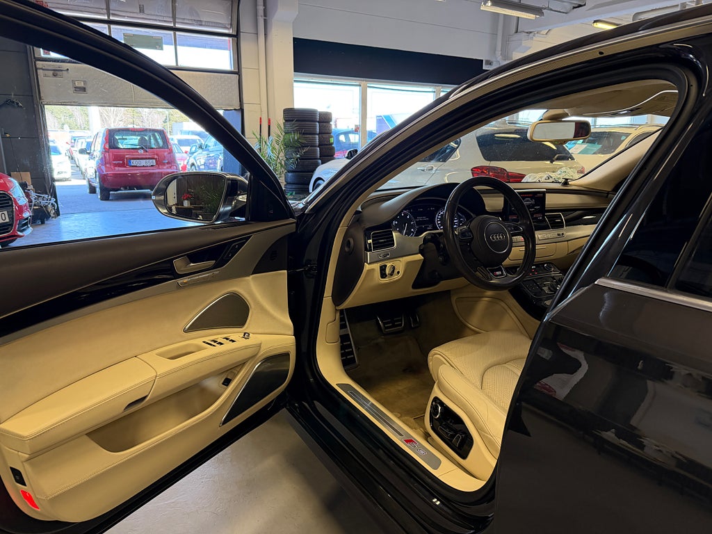 Audi S8 2013 - miniatyr 8