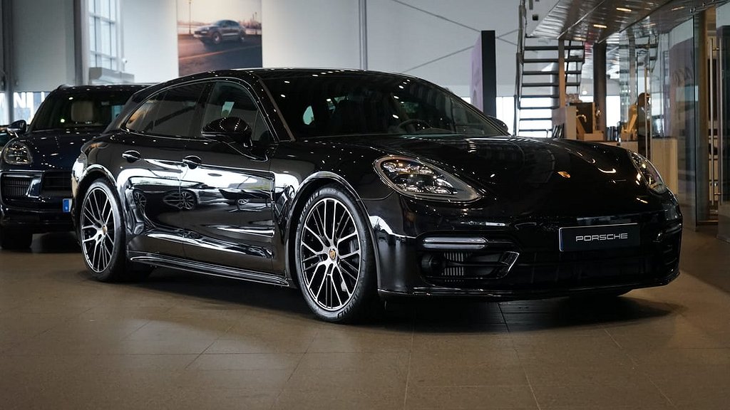 Porsche Panamera 4 E-Hybrid Sport Turismo Platinum Edition