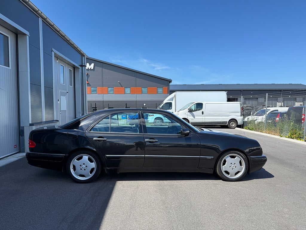 Mercedes-Benz E 430 Automatisk, 5-trinn, 279hk, 1999