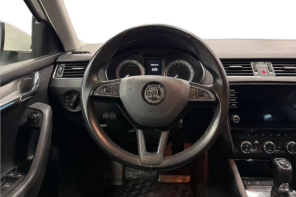 Skoda Octavia SKODA OCTAVIA III Combi 1.5 TSI G-TEC, MOMS, V-hjul, Drag