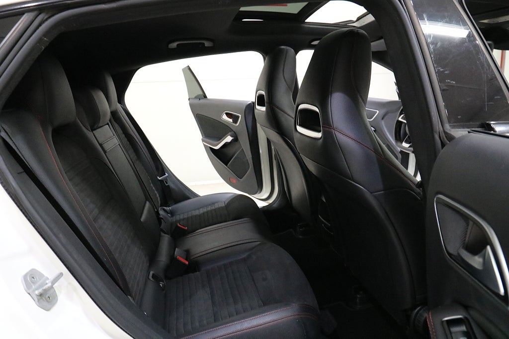 Mercedes-Benz CLA 2016 - miniatyr 11
