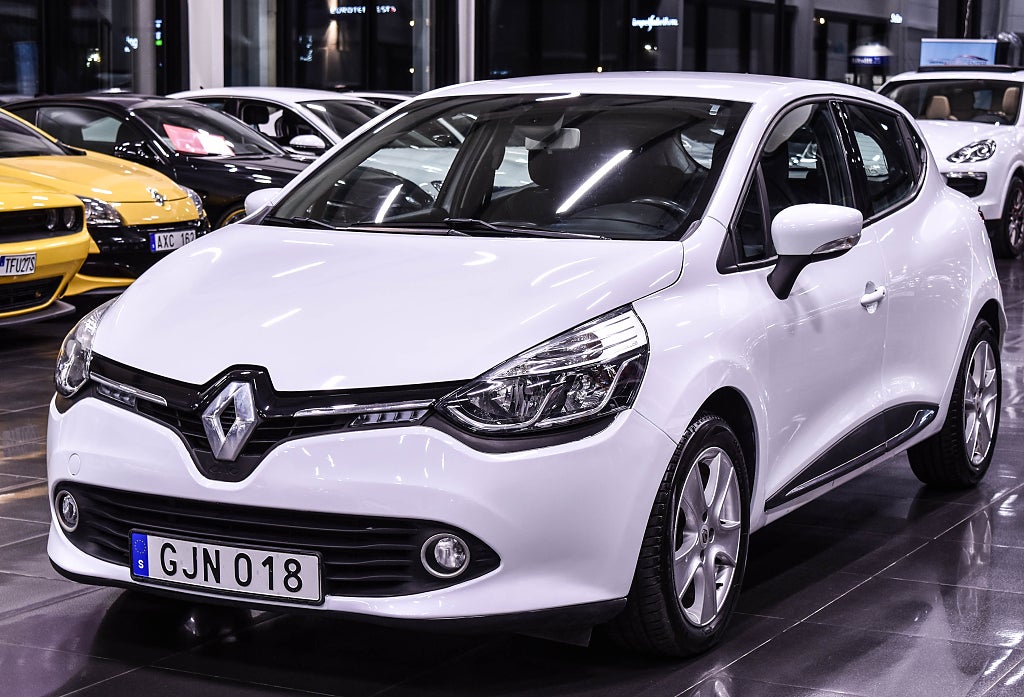 Renault Clio 0.9 TCe Euro 5 Manuell|Nybesiktad|1Ägare|9000Mil