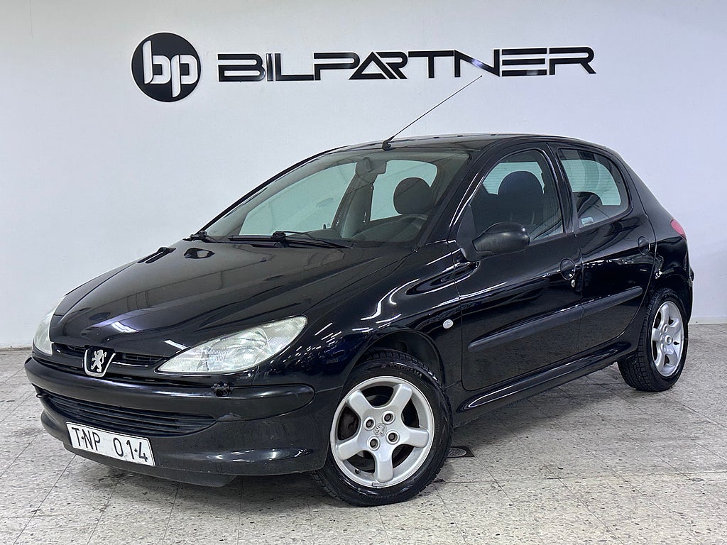 Peugeot 206 5-dörrar 1.4 XR | NYSERVAD | 16000 mil