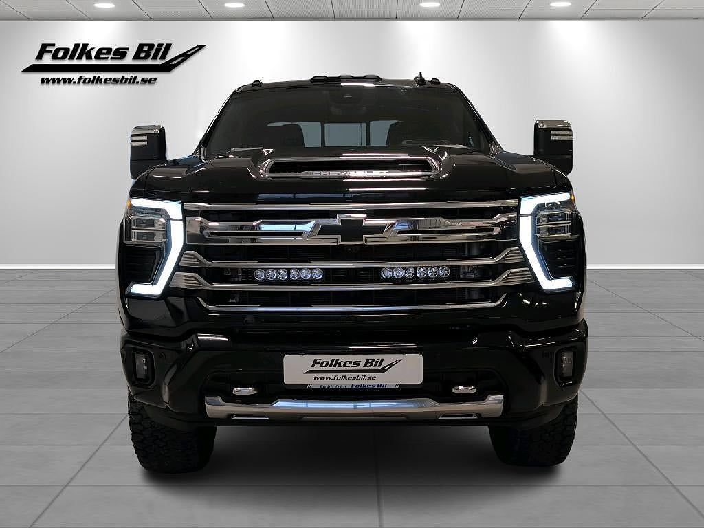 Chevrolet Silverado 2500 HD High Country Black Crew Cab 6.6 V8 Duramax 4WD