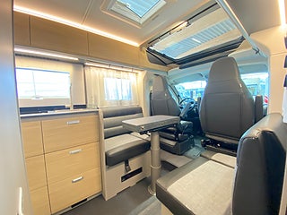 Husbil-halvintegrerad Adria COMPACT SELECT DL 12 av 24