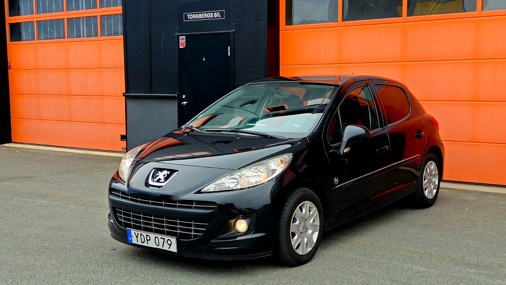 Peugeot 207 5-d 1.6 HDi  | Panorama | Edition 64