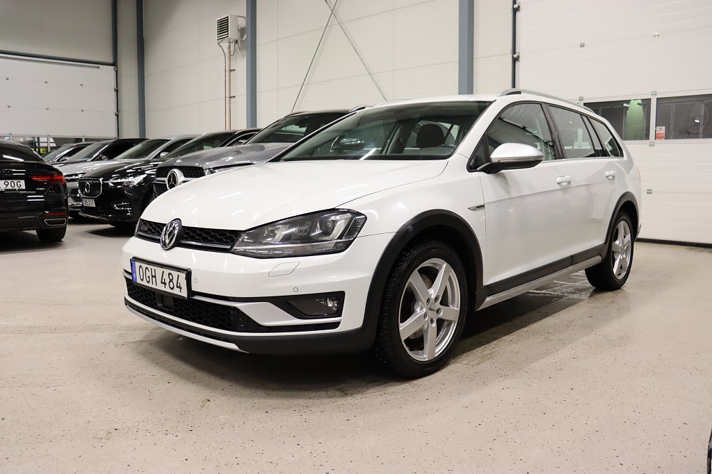 Volkswagen Golf Alltrack 2.0TDI 4M BKamera Drag D-Värm 184hk