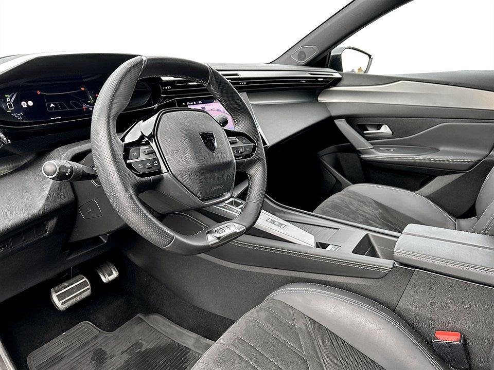 Bild på Peugeot 308 SW GT 1.2 PT 130hk Aut - M-VÄRME MED KUPEFLÄKT