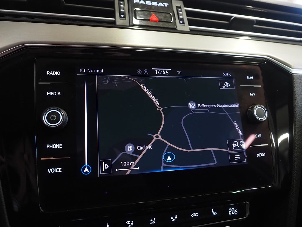 Volkswagen Passat Alltrack 2.0 TDI 4Motion Executive D-Värm Skinn Drag Navi 2020