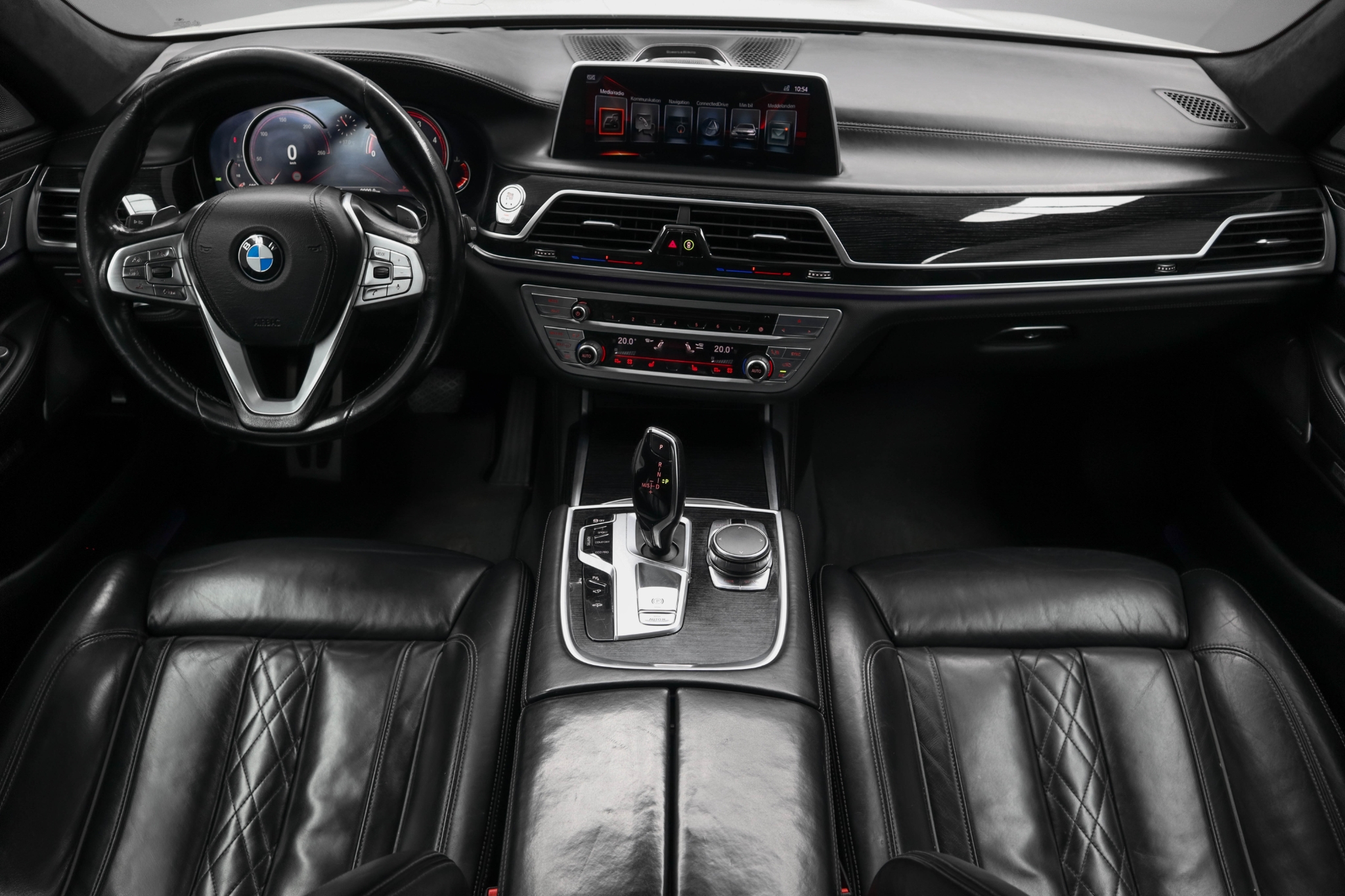 BMW 730 2016, kuva 2/50