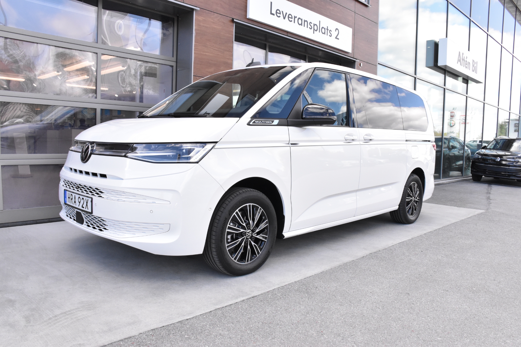 Volkswagen Multivan 2026, photo 3/10