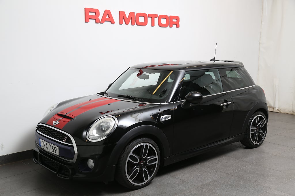 MINI Cooper S 192hk Automat 3-dörrars H/K Navi Läder Panorama 2015