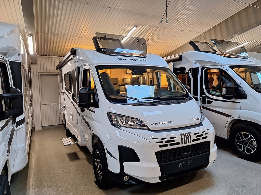 Sunlight V 66 Adventure Långbädd, Automat, Solcell