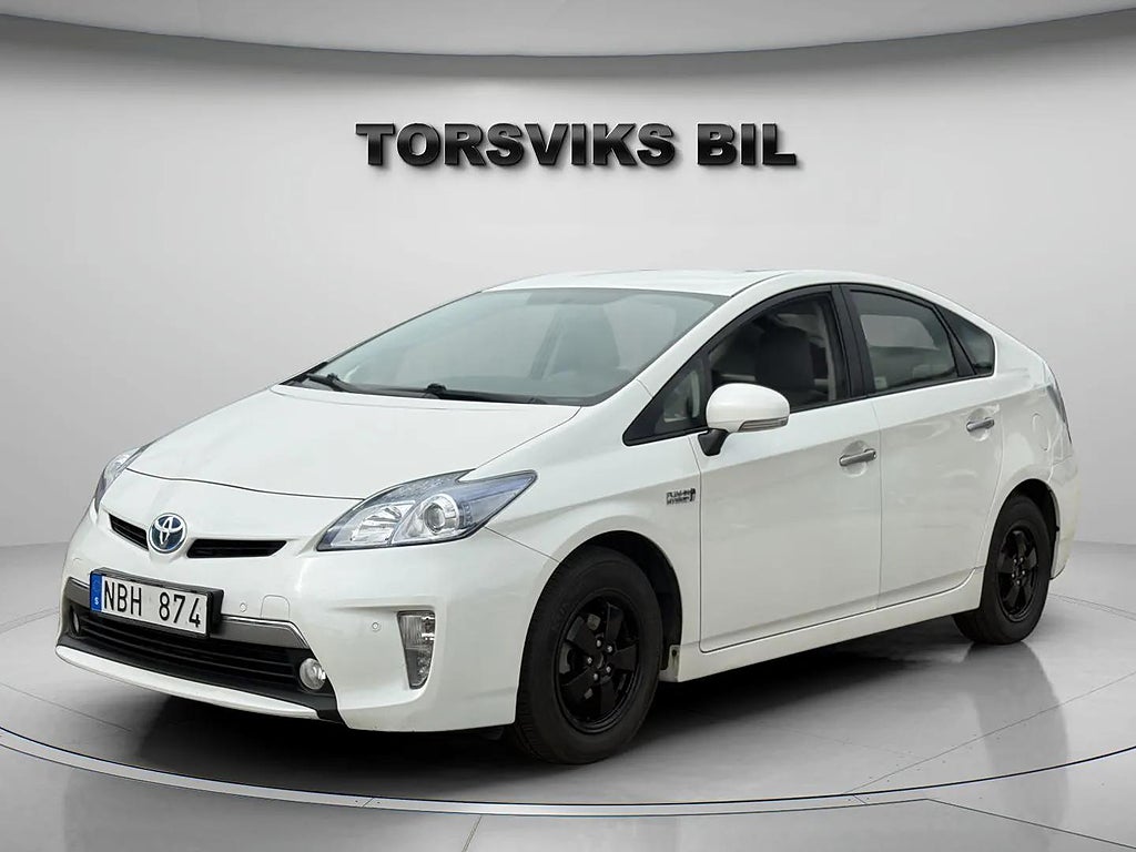 Toyota Prius Plug-in Hybrid 1.8 VVT-i + 3JM Plug-in CVT
