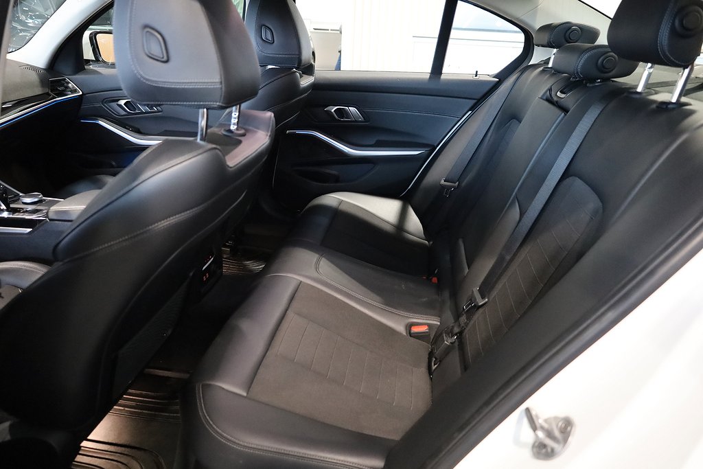 BMW 330e Sedan Steptronic Sport line Navi CarPlay Leasbar 2020