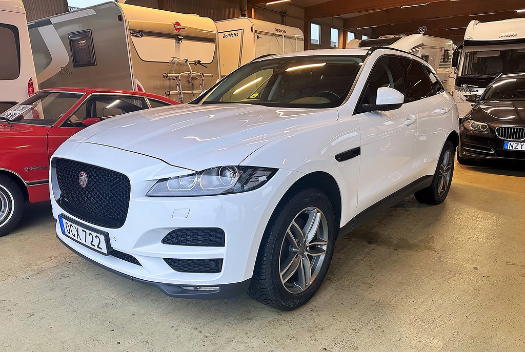 Jaguar F-Pace 30d Aut Tiptronic AWD NAVI Panorama 19 tum Alu Euro 6