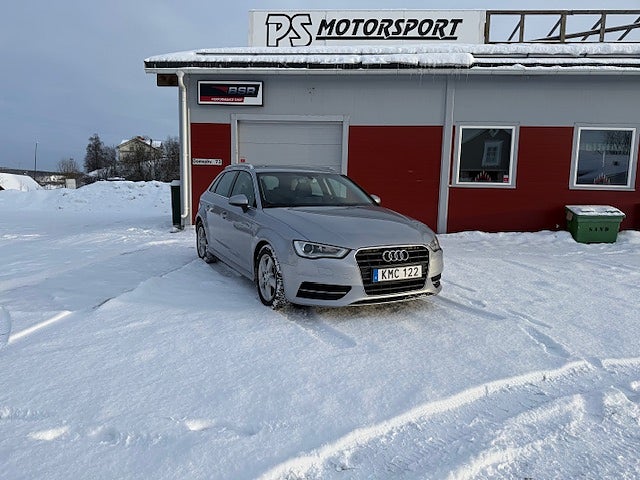 Audi A3 Sportback 1.6 TDI ultra Attraction Euro 5