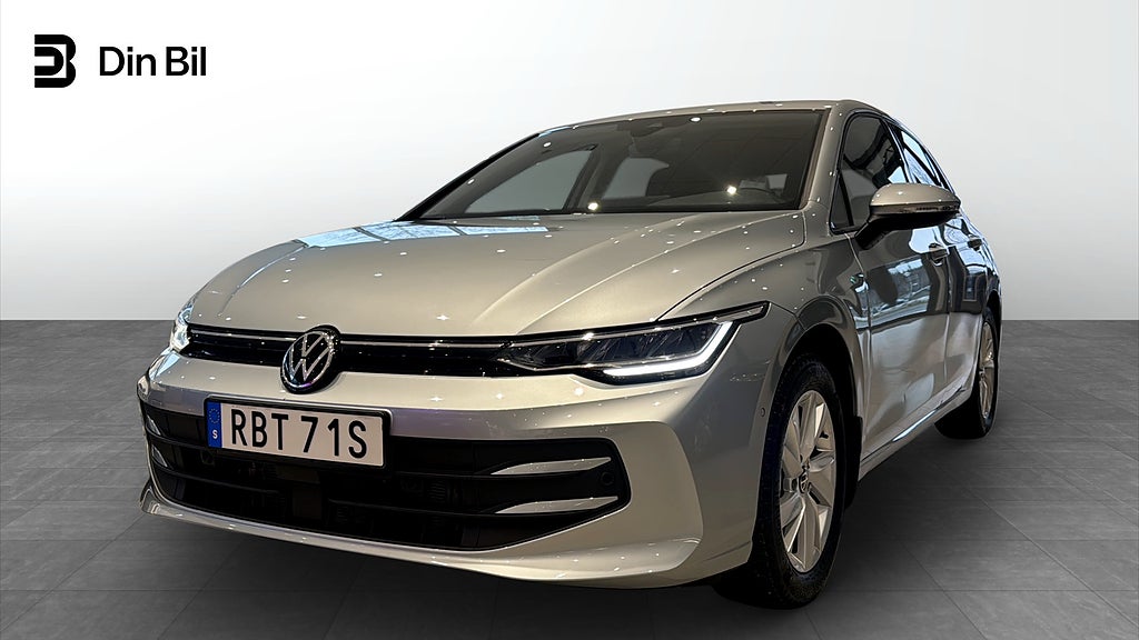 Volkswagen Golf LIFE 1.5 eTSI 150 HK Backkamera/V-hjul