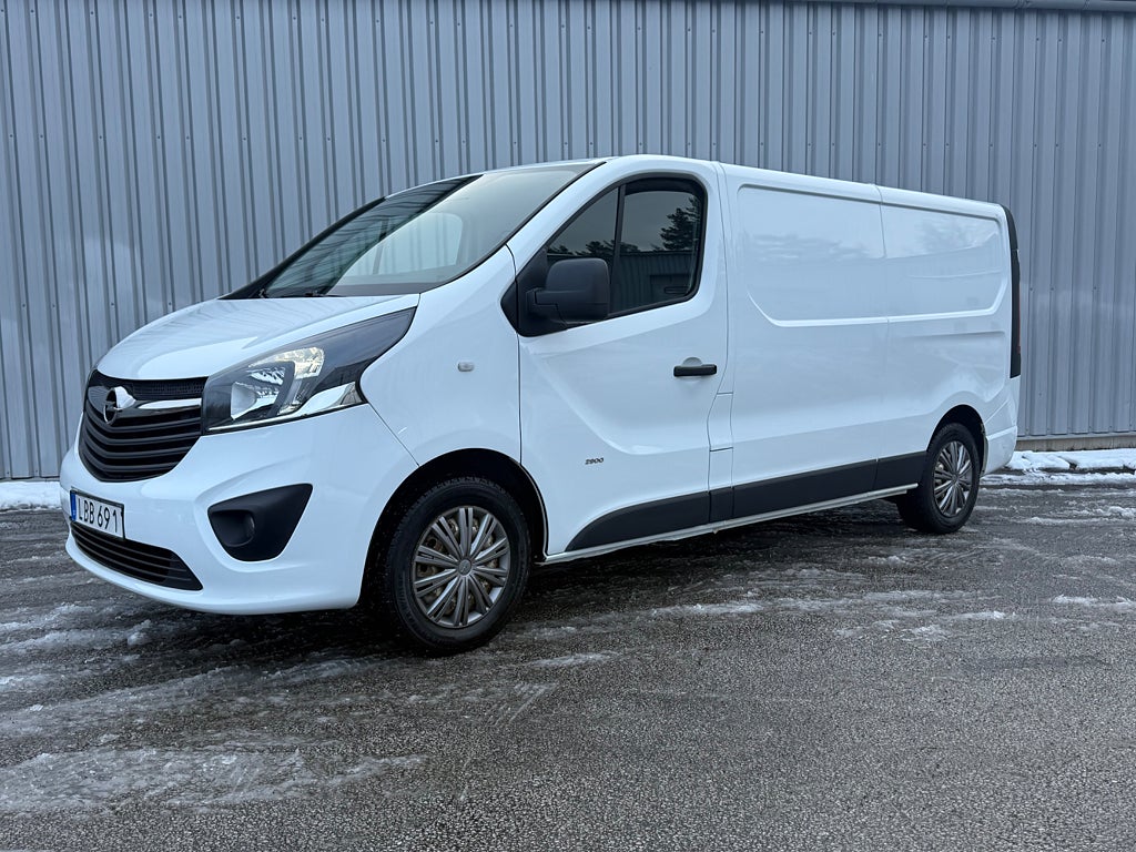 Opel Vivaro 1.6 CDTI BIturbo L2H1 / Leasbar / Dragkrok /Inredning