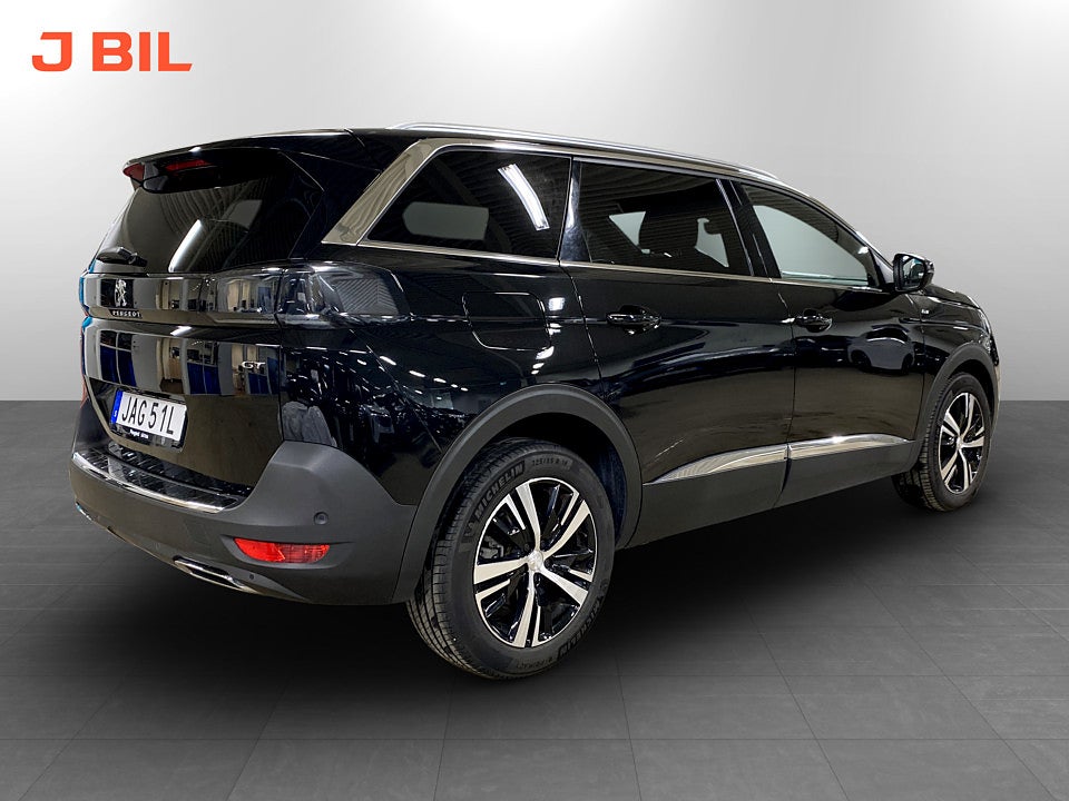 Bild på Peugeot 5008 GT 1.2 PT 130hk Aut 7-SITS B-KAMERA CARPLAY
