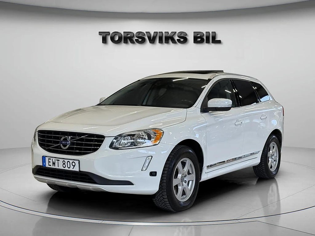 Volvo XC60 T5 Geartronic  B-Kamera Panorama Skinn Keyless Drag