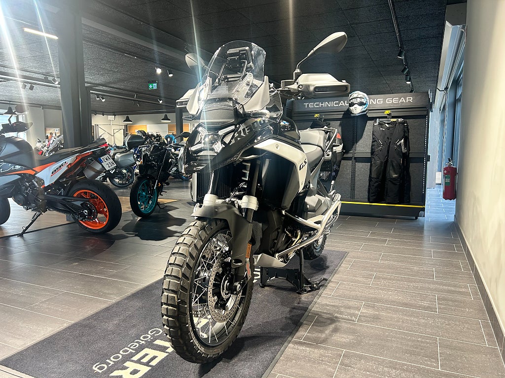 BMW R1300GS 1mil/Ride Nordic-resa till Portugal värde 29.900kr ingår