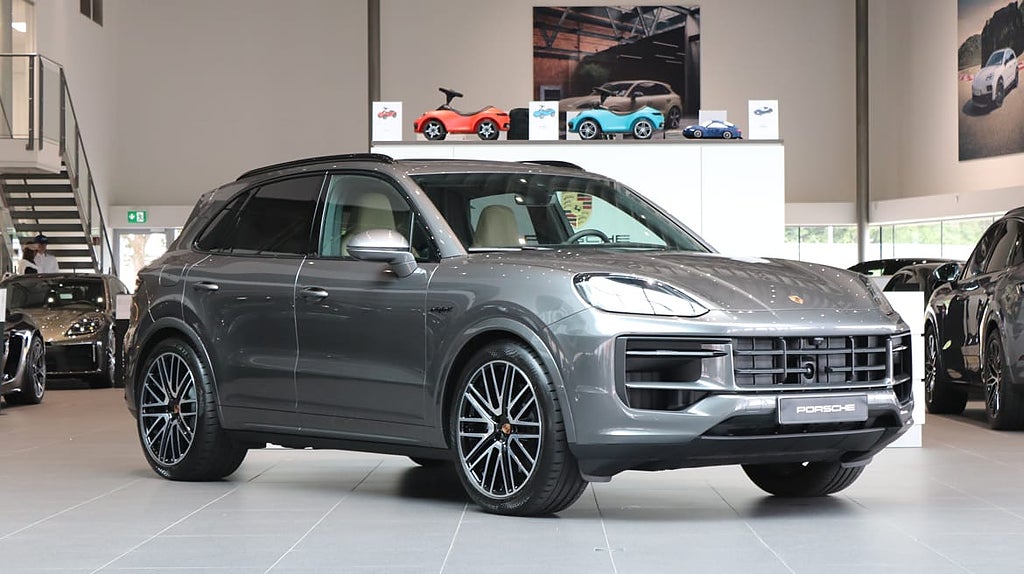 Porsche Cayenne E-Hybrid Black Edition Ränta 2,95%