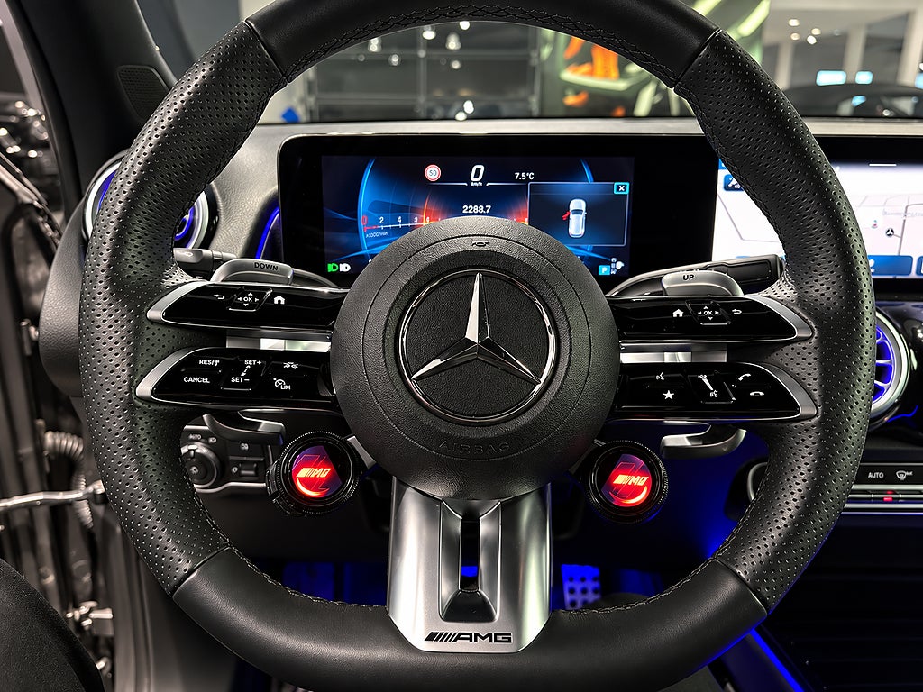 Mercedes-Benz GLB 35 AMG 4MATIC Värmare Drag 306hk - bild 13