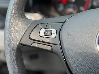 Husbil-halvintegrerad Knaus Van Ti Plus 650 MEG Platinum 13 av 35