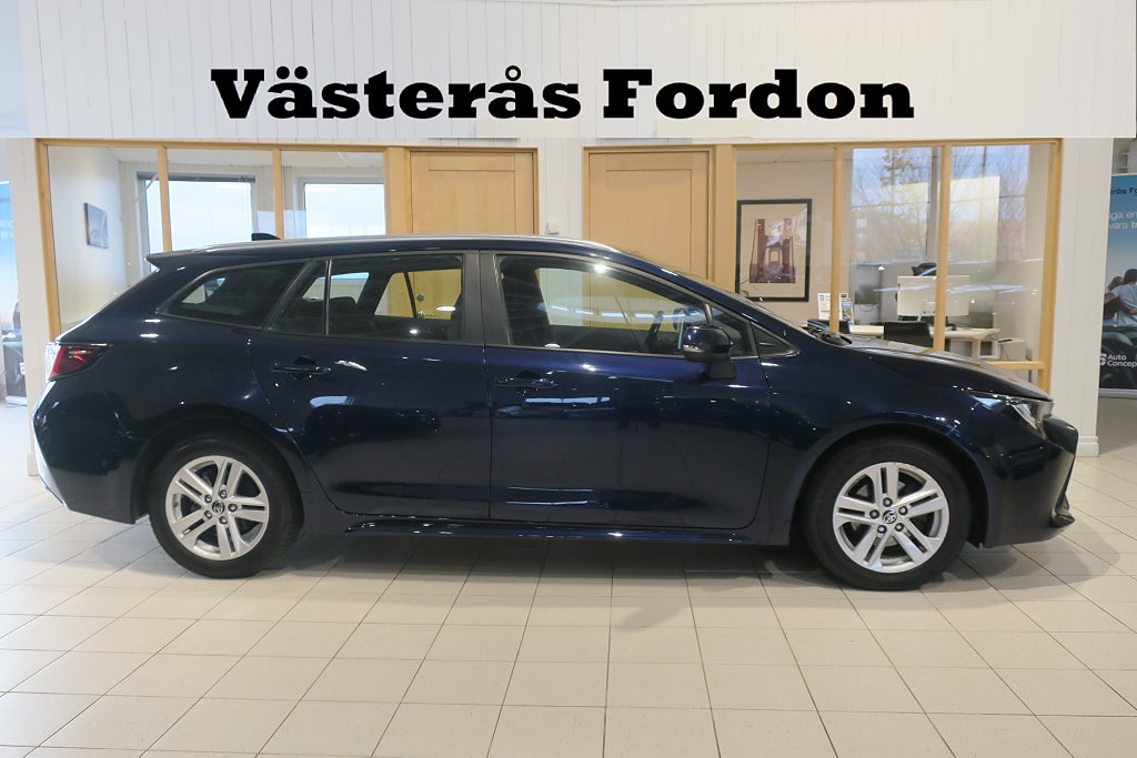 Toyota Corolla Sports Hybrid e-CVT Active Moms V-Hjul Kamera
