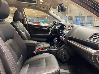 Subaru Outback 2.0 4WD Aut Mvärm/Drag/B-kamera/Taklucka/H&K