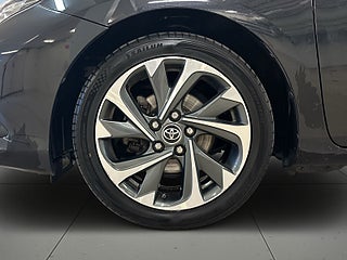 Toyota Auris Hybrid e-CVT Active Plus Kamera GPS Psens Kamkedja SoV – bild 14