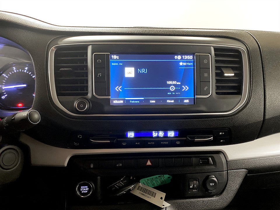 Bild på Peugeot Expert PRO+ 2.0 BHDi 145hk Aut L3 KAMPANJRÄNTA 3,99%