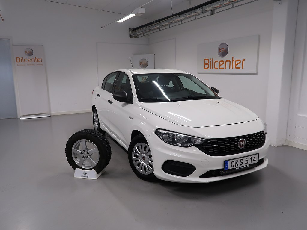 Fiat Tipo Sedan 1.4 FIRE V-Däck ingår Ledramp-Motorvärmare-Aux